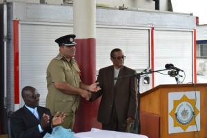 PS Petty hands over keys to  Fire Chief OGarro 