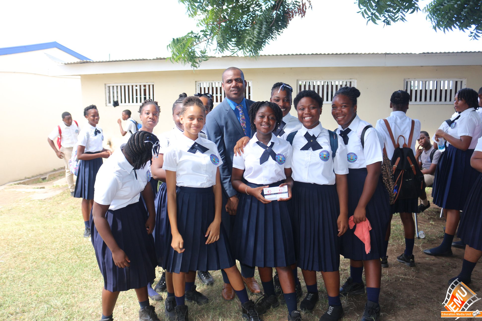 DEPUTY PRIME MINISTER RICHARDS UNDERSCORES IMPORTANCE OF EDUCATION ...